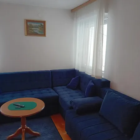 Apartman Tina Lejlighed